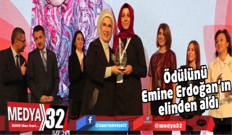 Ödülünü Emine Erdoğan
