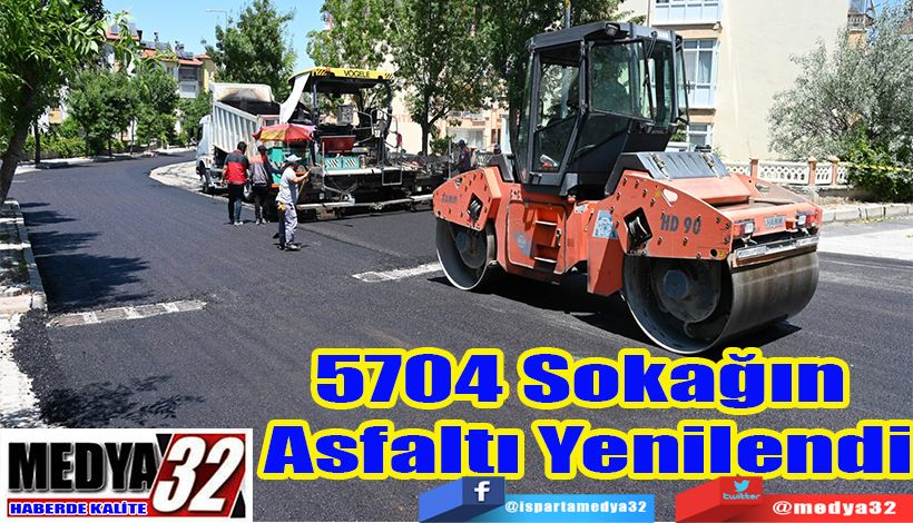 5704 Sokağın  Asfaltı Yenilendi 