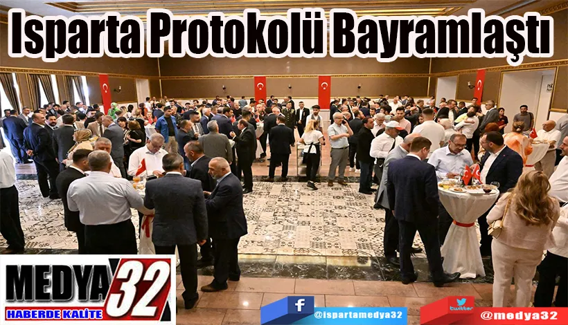 Isparta Protokolü Bayramlaştı 