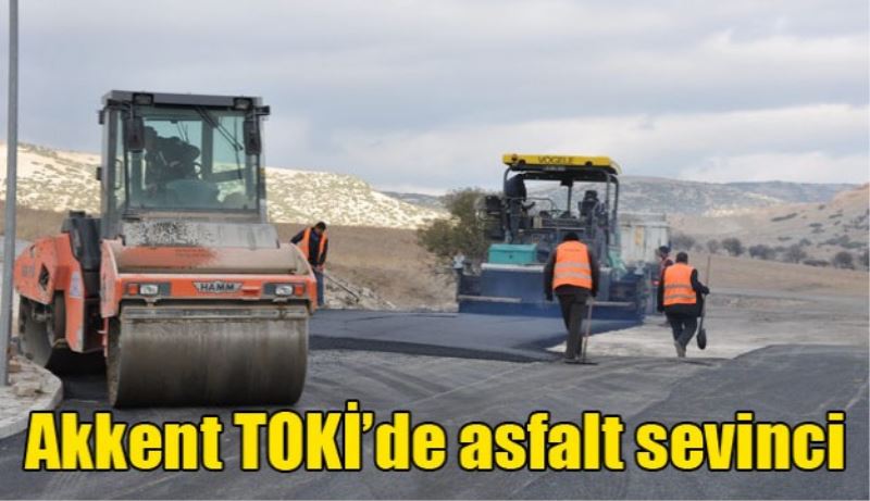 Akkent TOKİ’de asfalt sevinci