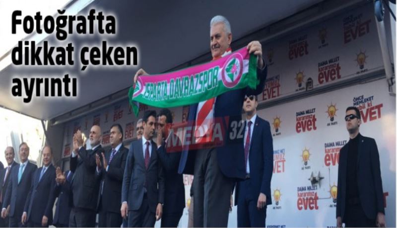 Başbakanın mitinginde dikkat çeken ayrıntı