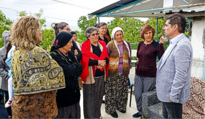 CHP Isparta İl Başkanı Yalım Halıcı; 
Bu Sene Gül 
Üreticilerinin 
Yüzünü Güldürelim
