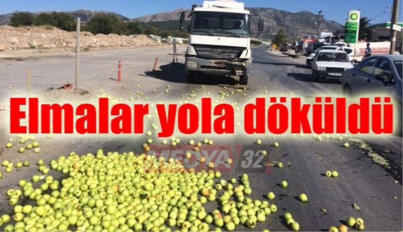Elmalar yola döküldü