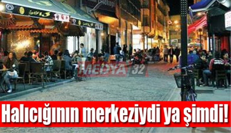 Halıcığının merkeziydi ya şimdi!