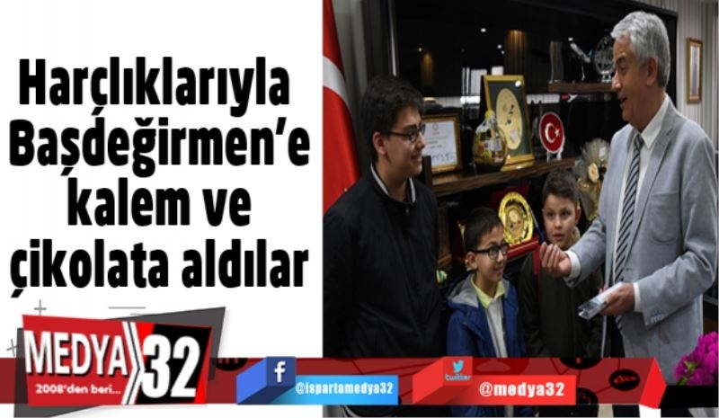 Harçlıklarıyla Başdeğirmen’e kalem ve çikolata aldılar