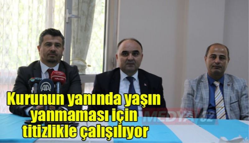 Kurunun yanında yaşın yanmaması için titizlikle çalışılıyor