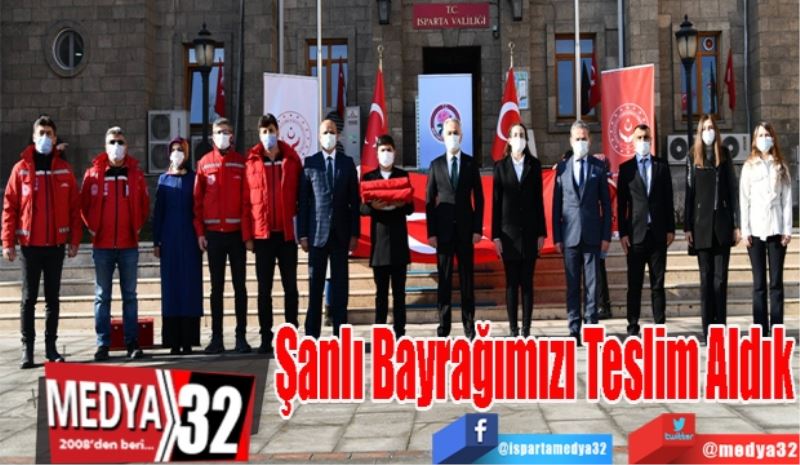 Şanlı Bayrağımızı Teslim Aldık