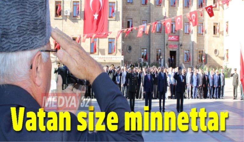 Vatan size minnettar 