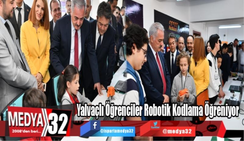 Yalvaçlı Öğrenciler Robotik Kodlama Öğreniyor